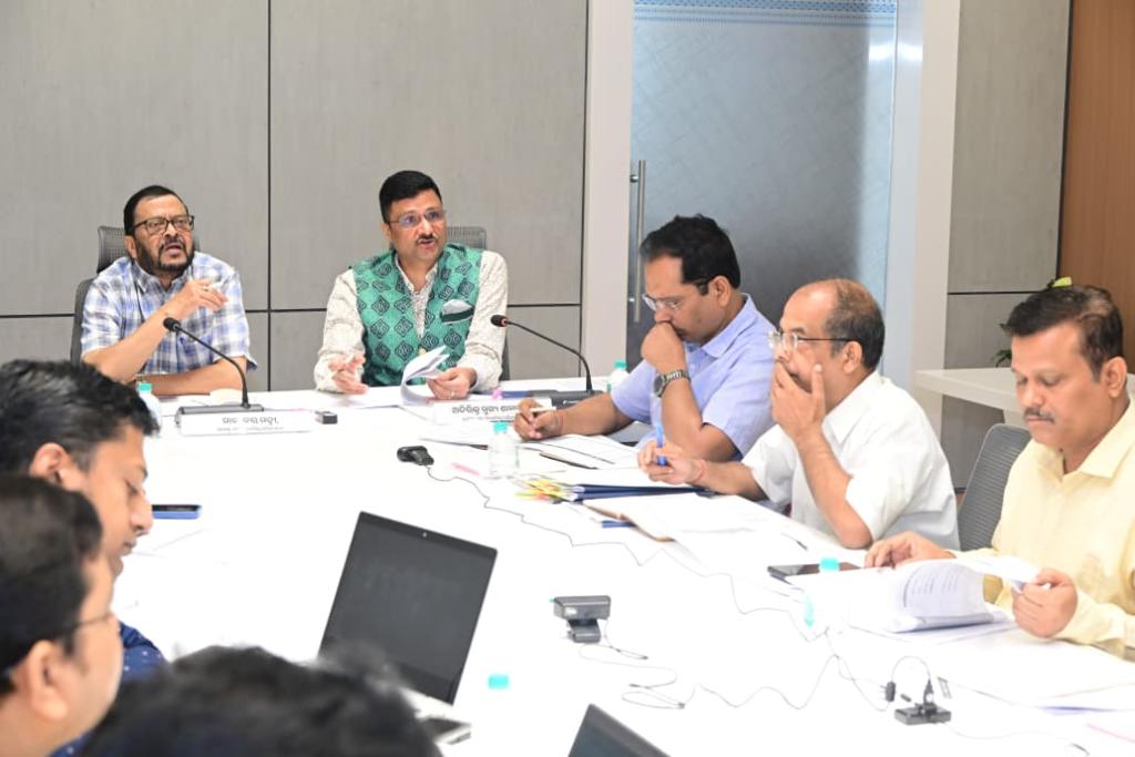 Hon’ble Minister Directs Expeditious Settlement of All Bebandobast Lands